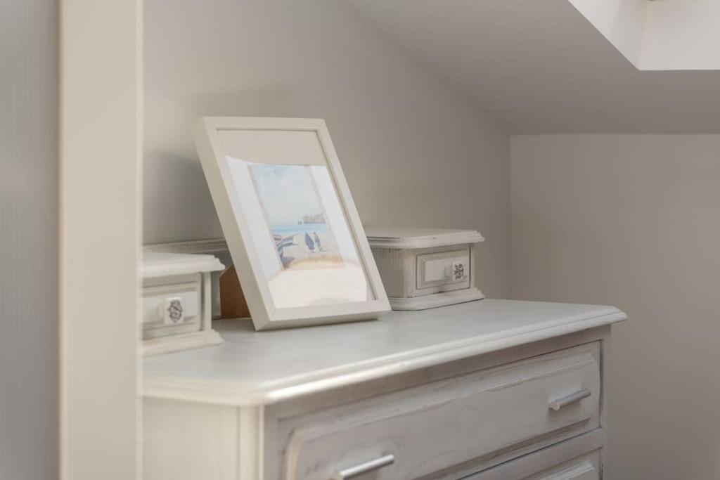 Sunset Terrace - Beachfront Apartment With Private Parking نازاريه المظهر الخارجي الصورة
